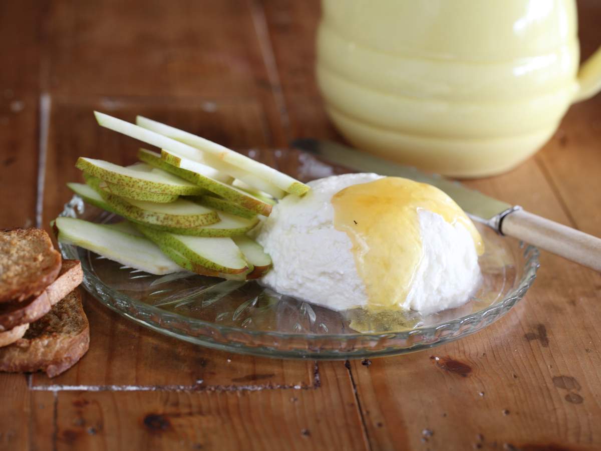 Ricotta Honey And Pears Recipe Maggie Beer 7061